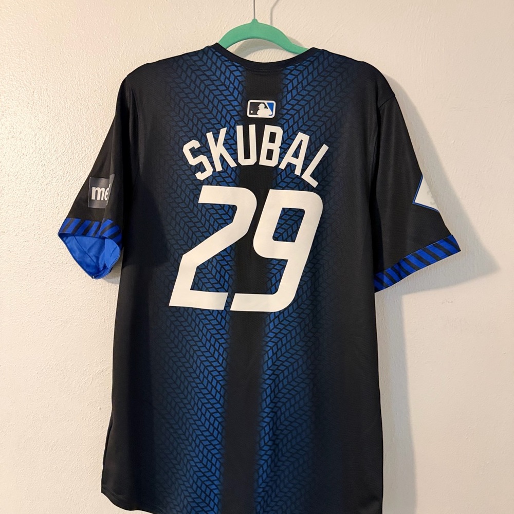 Detroit Tigers Nike Tarik Skubal Navy City Connect Limited Player Jersey - Picture 6 of 7
